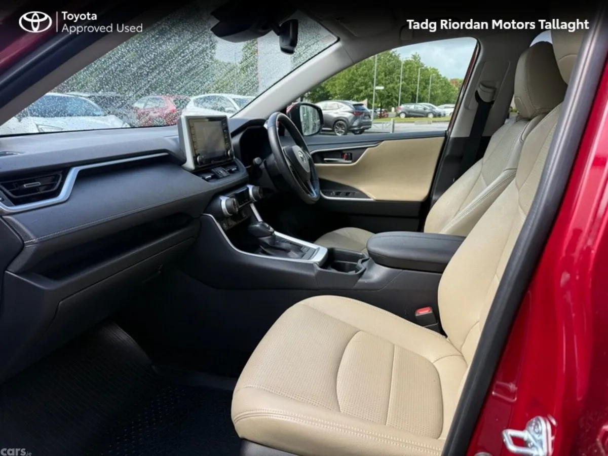 Toyota RAV4 SUV, Petrol Hybrid, 2021, Red