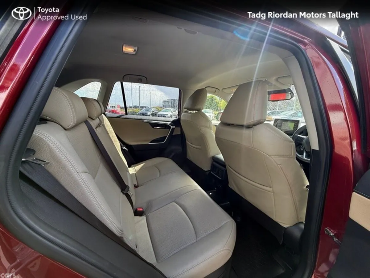 Toyota RAV4 SUV, Petrol Hybrid, 2021, Red