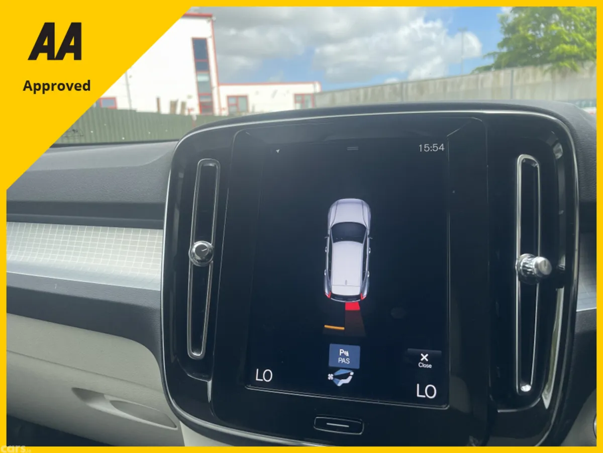 Volvo XC40 SUV, Petrol Plug-in Hybrid, 2022, Black