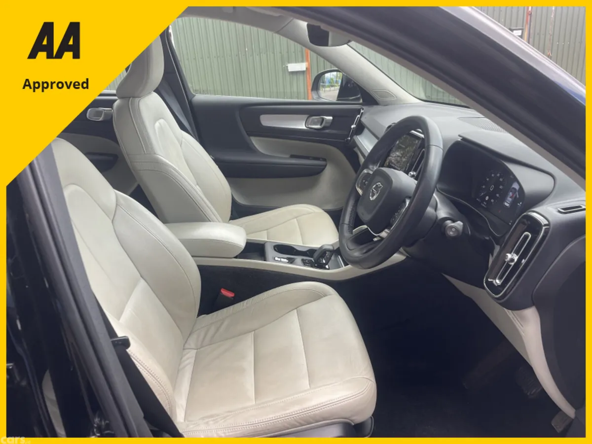 Volvo XC40 SUV, Petrol Plug-in Hybrid, 2022, Black