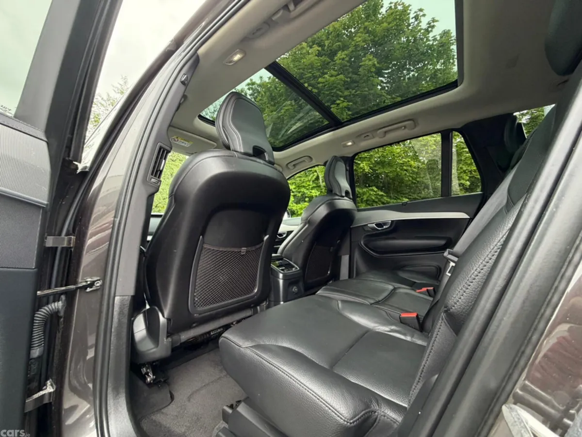 Volvo XC90 Estate, Petrol Plug-in Hybrid, 2023, Grey