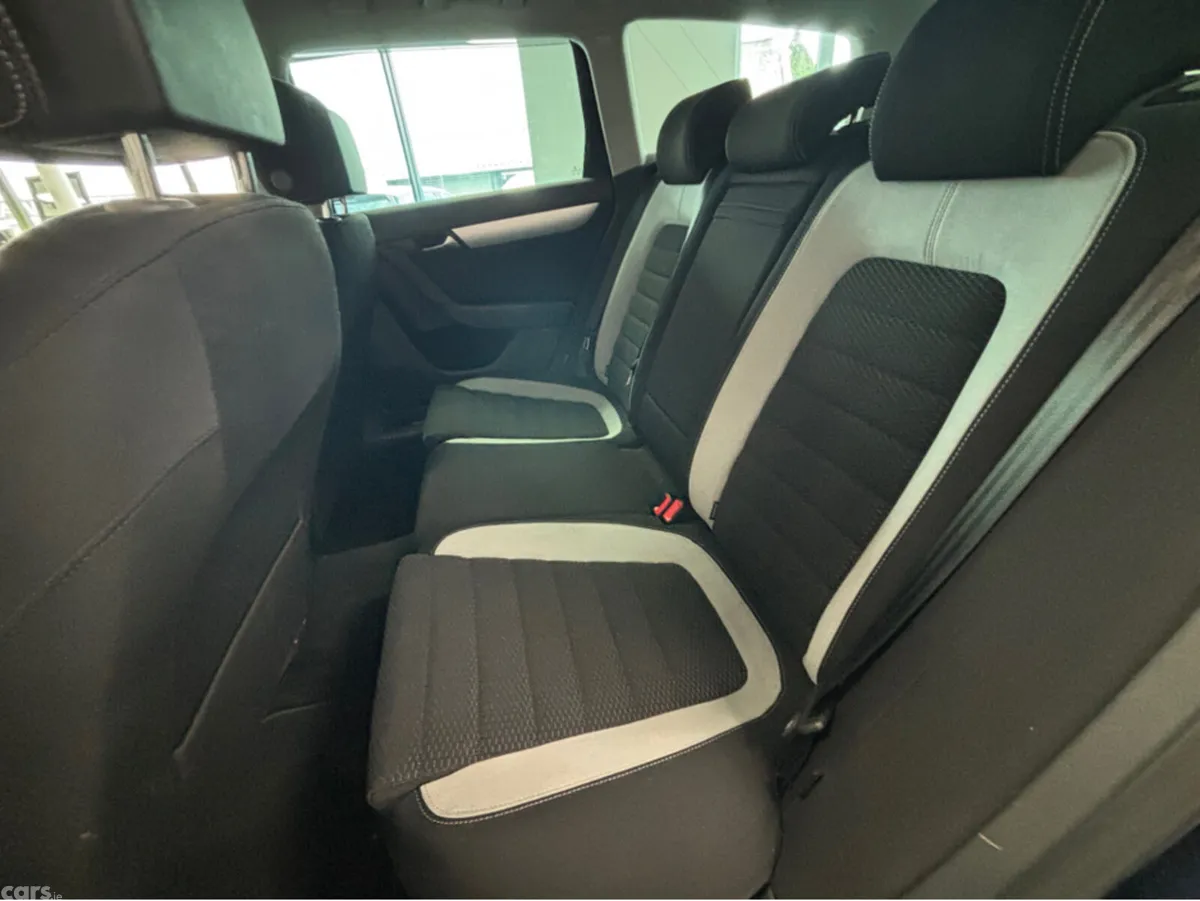 Volkswagen Passat Estate, Petrol, 2015, Black