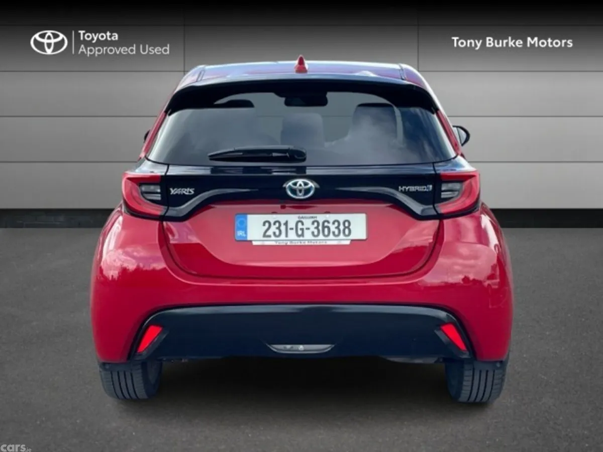 Toyota Yaris Hatchback, Petrol Hybrid, 2023, Red
