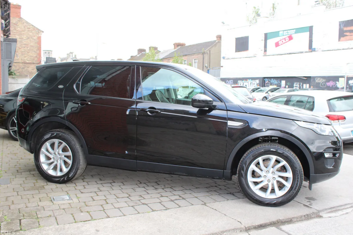 Land Rover Discovery Sport SUV, Diesel, 2018, Black