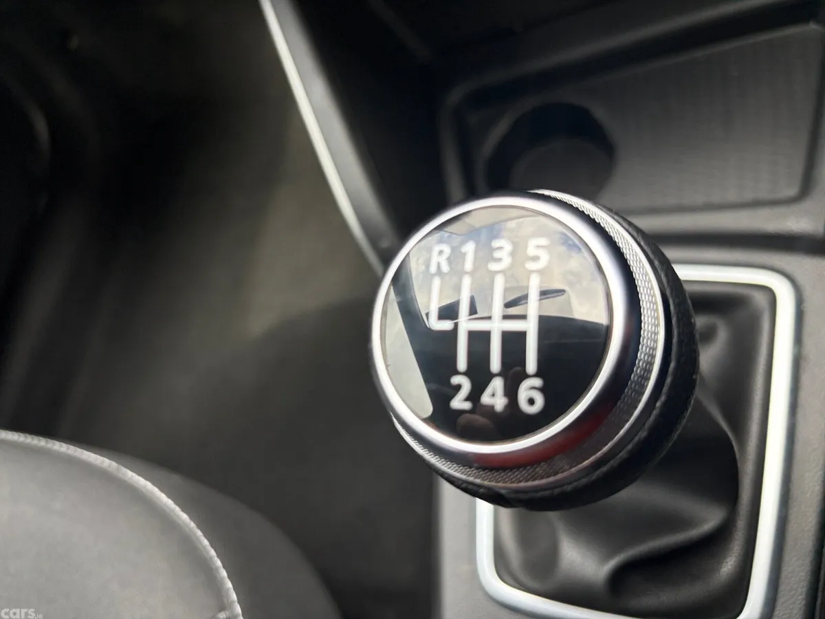 Dacia Duster SUV, Petrol, 2022, Grey