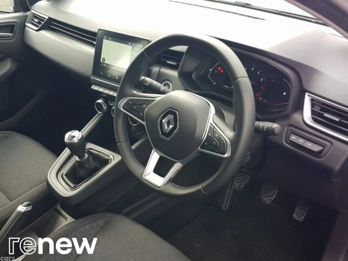 Renault Clio Hatchback, Petrol, 2023, Black