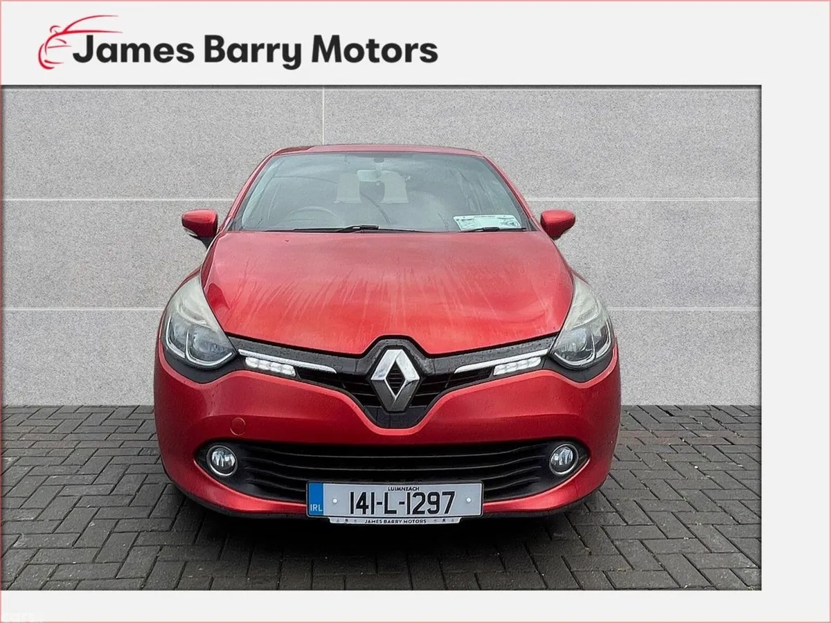 Renault Clio Hatchback, Petrol, 2014, Red