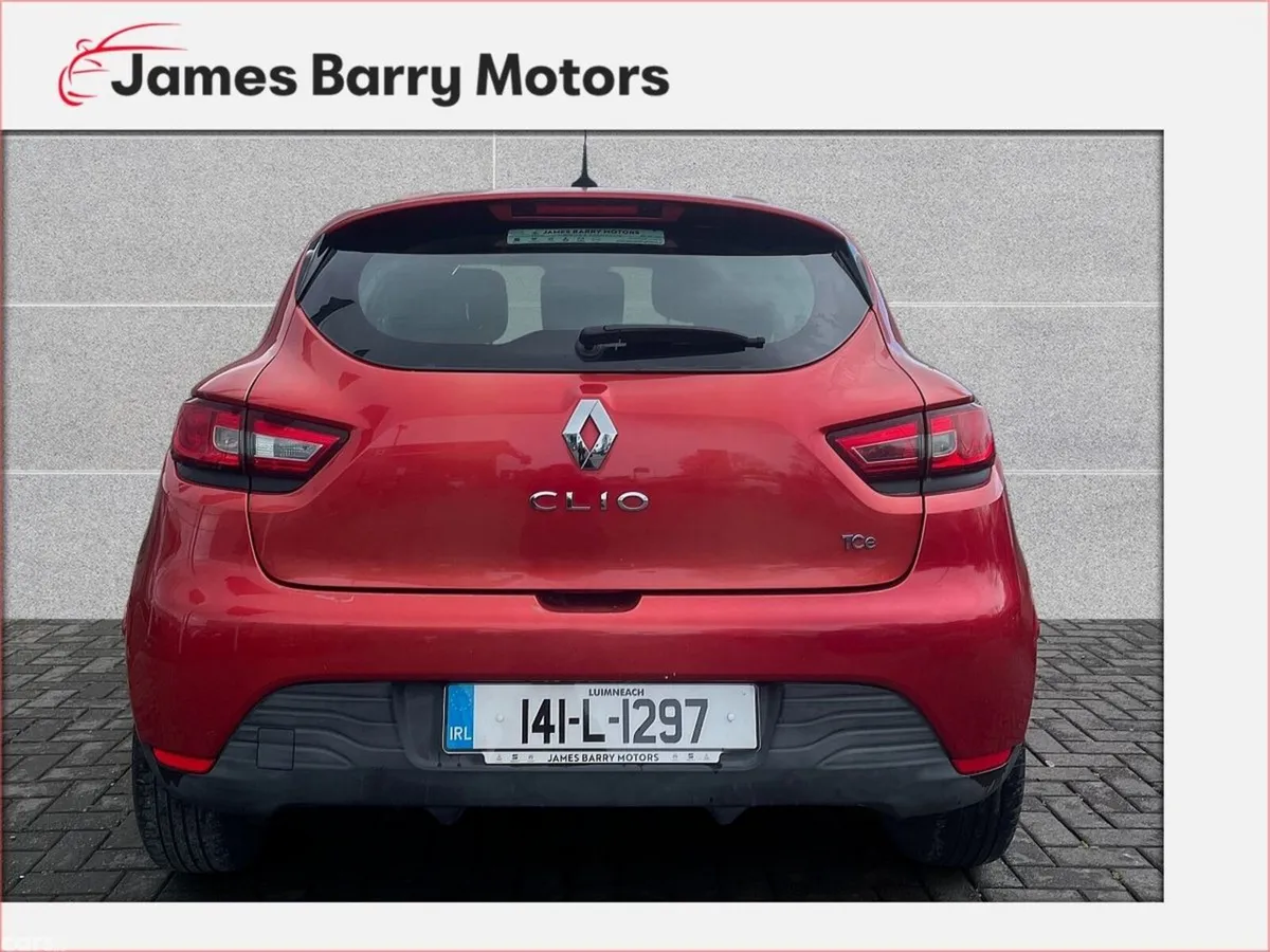 Renault Clio Hatchback, Petrol, 2014, Red