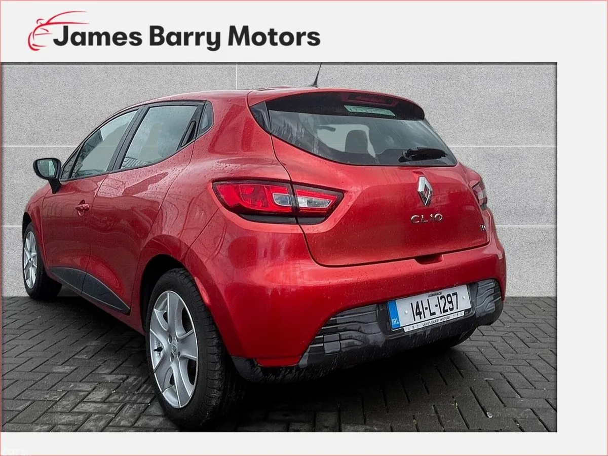 Renault Clio Hatchback, Petrol, 2014, Red