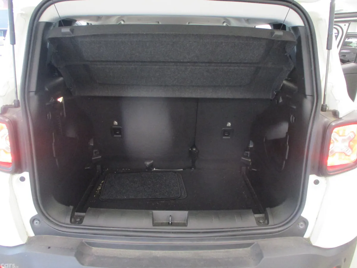 Jeep Renegade SUV, Petrol, 2023, White