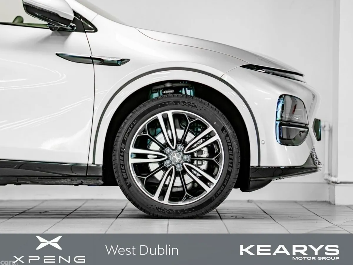 XPeng G6 Hatchback, Electric, 2025, Grey
