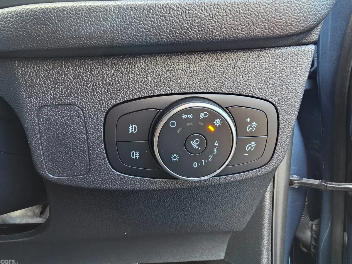 Ford Focus Hatchback, Diesel, 2021, Blue