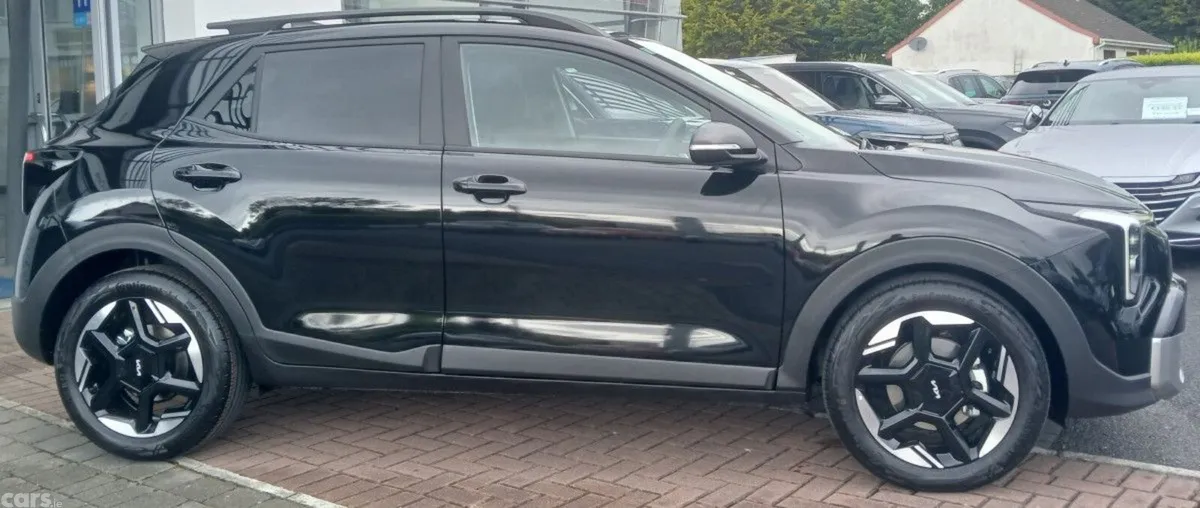 Kia Stonic SUV, Petrol, 2027, Black