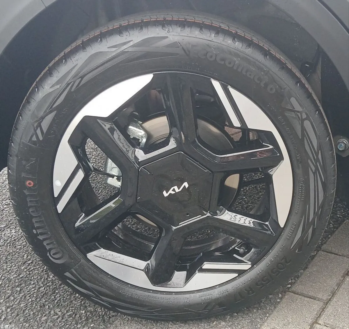 Kia Stonic SUV, Petrol, 2027, Black
