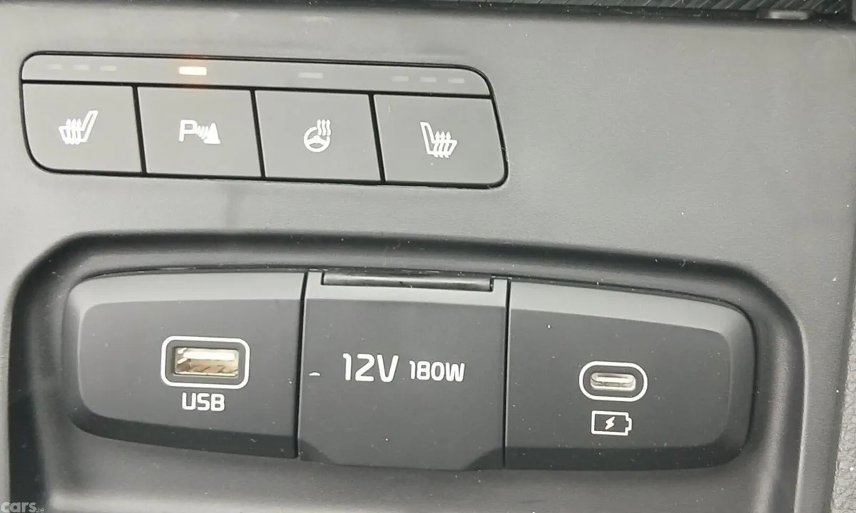 Kia Stonic SUV, Petrol, 2027, Black