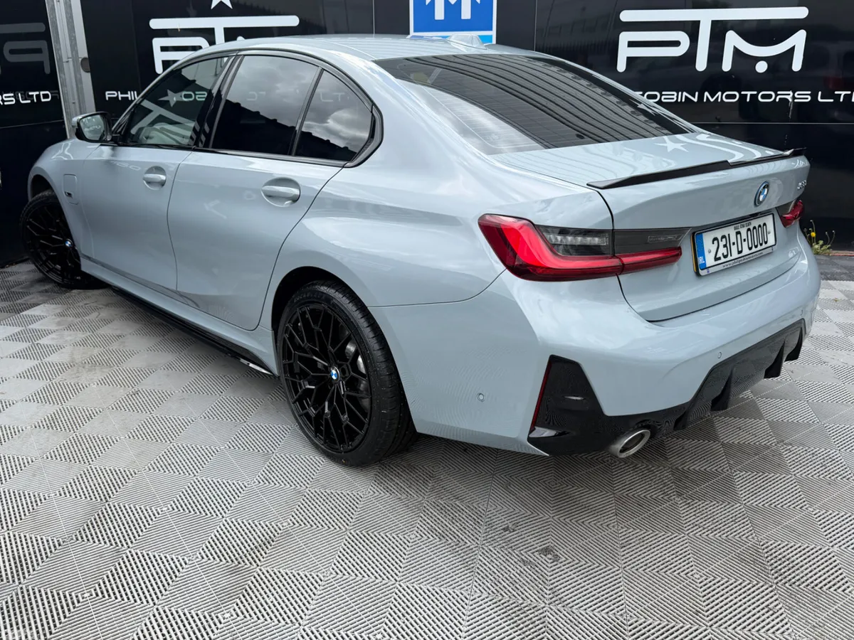 BMW 3-Series Saloon, Petrol Plug-in Hybrid, 2023, Grey