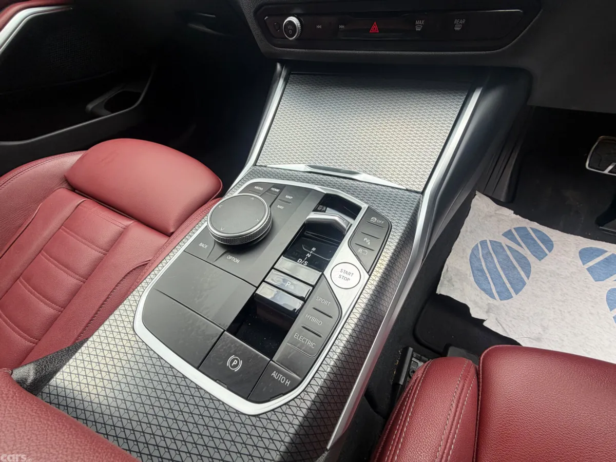 BMW 3-Series Saloon, Petrol Plug-in Hybrid, 2023, Grey