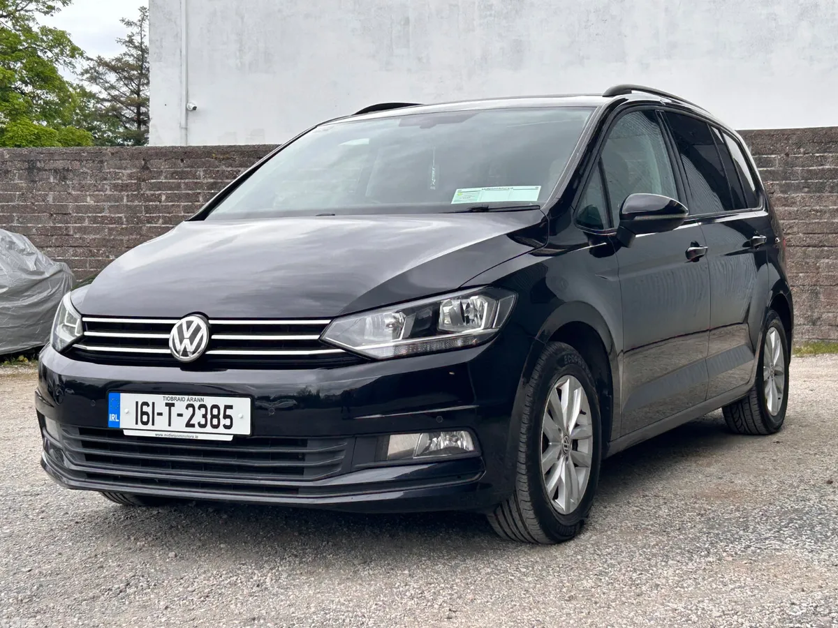 Volkswagen Touran MPV, Diesel, 2016, Black