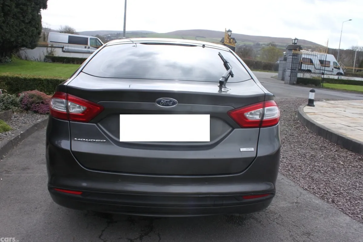 Ford Mondeo Hatchback, Diesel, 2016, Grey