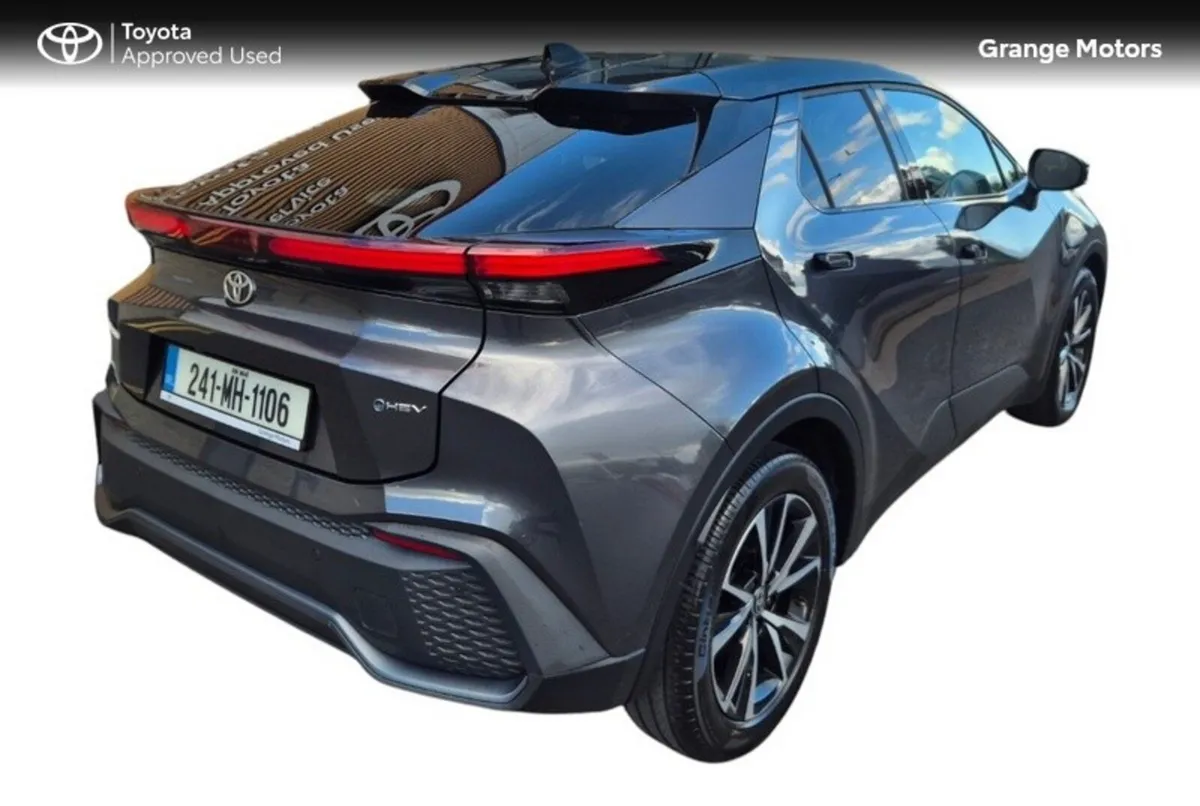 Toyota C-HR SUV, Petrol Hybrid, 2024, Grey