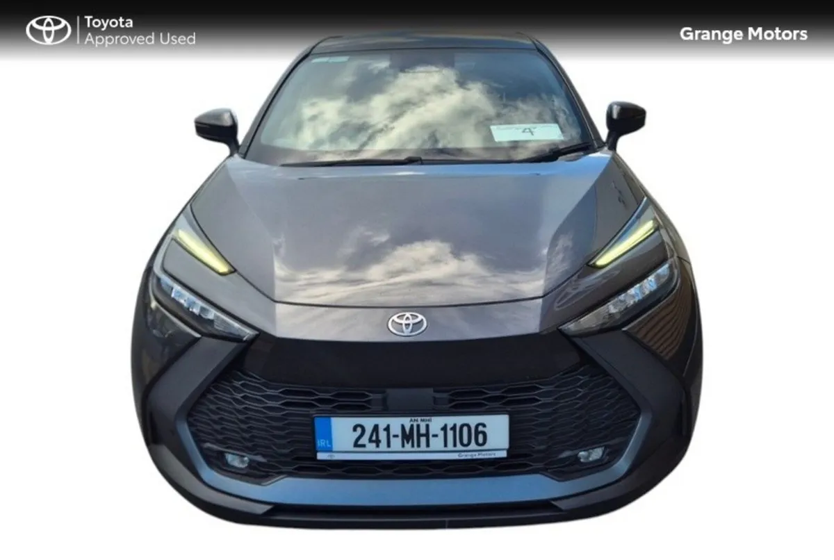 Toyota C-HR SUV, Petrol Hybrid, 2024, Grey