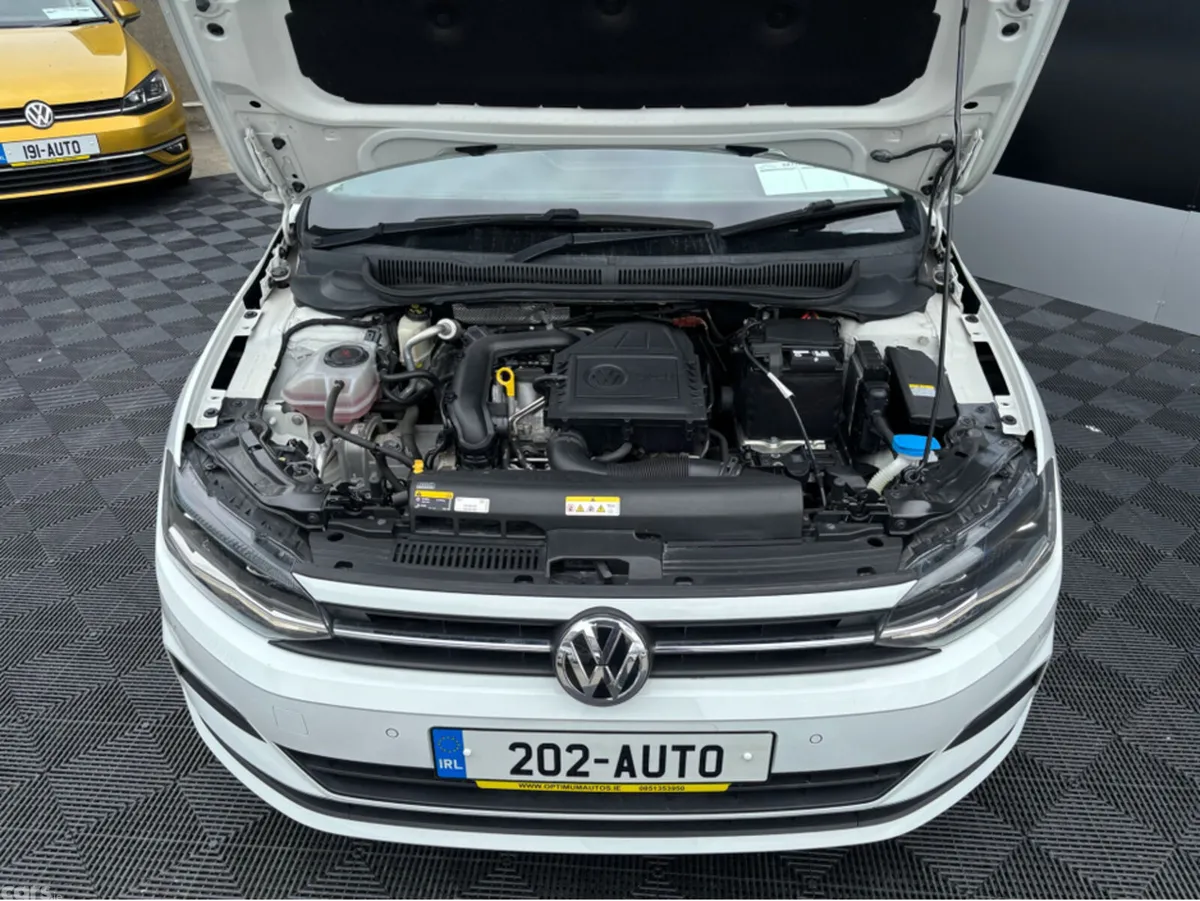Volkswagen Polo Hatchback, Petrol, 2020, White
