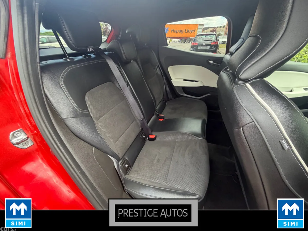 Renault Clio Hatchback, Petrol, 2021, Red