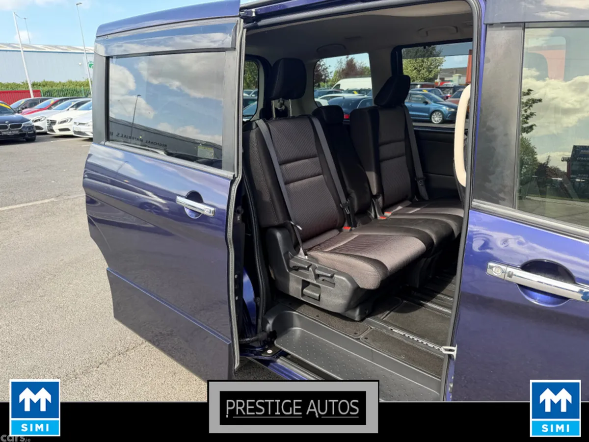 Nissan Serena MPV, Petrol Hybrid, 2019, Purple