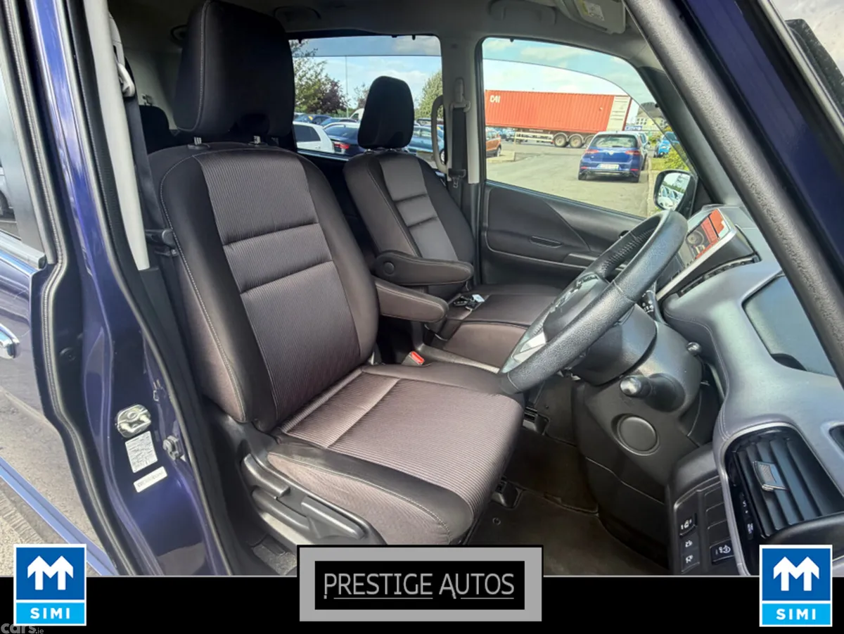 Nissan Serena MPV, Petrol Hybrid, 2019, Purple