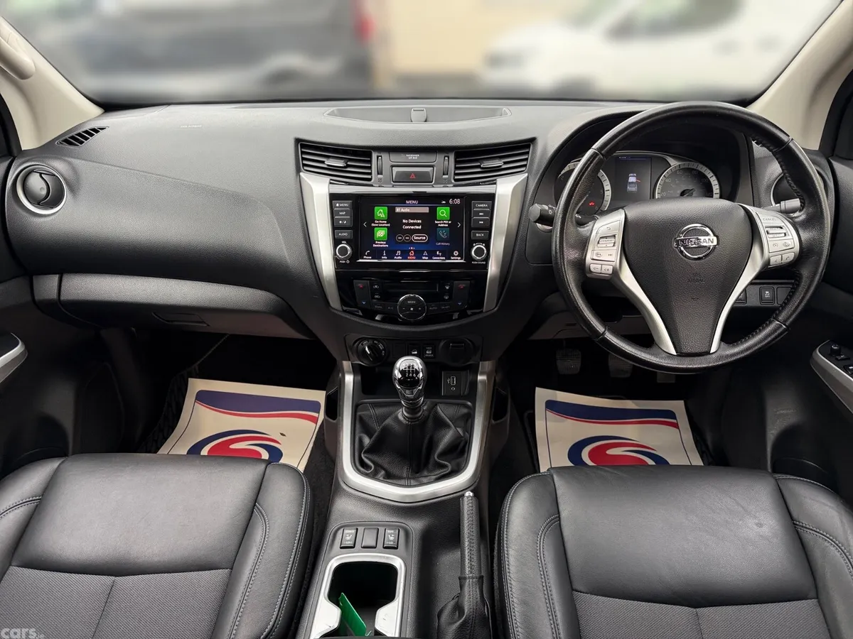 Nissan Navara Pick Up, Diesel, 2021, Grey