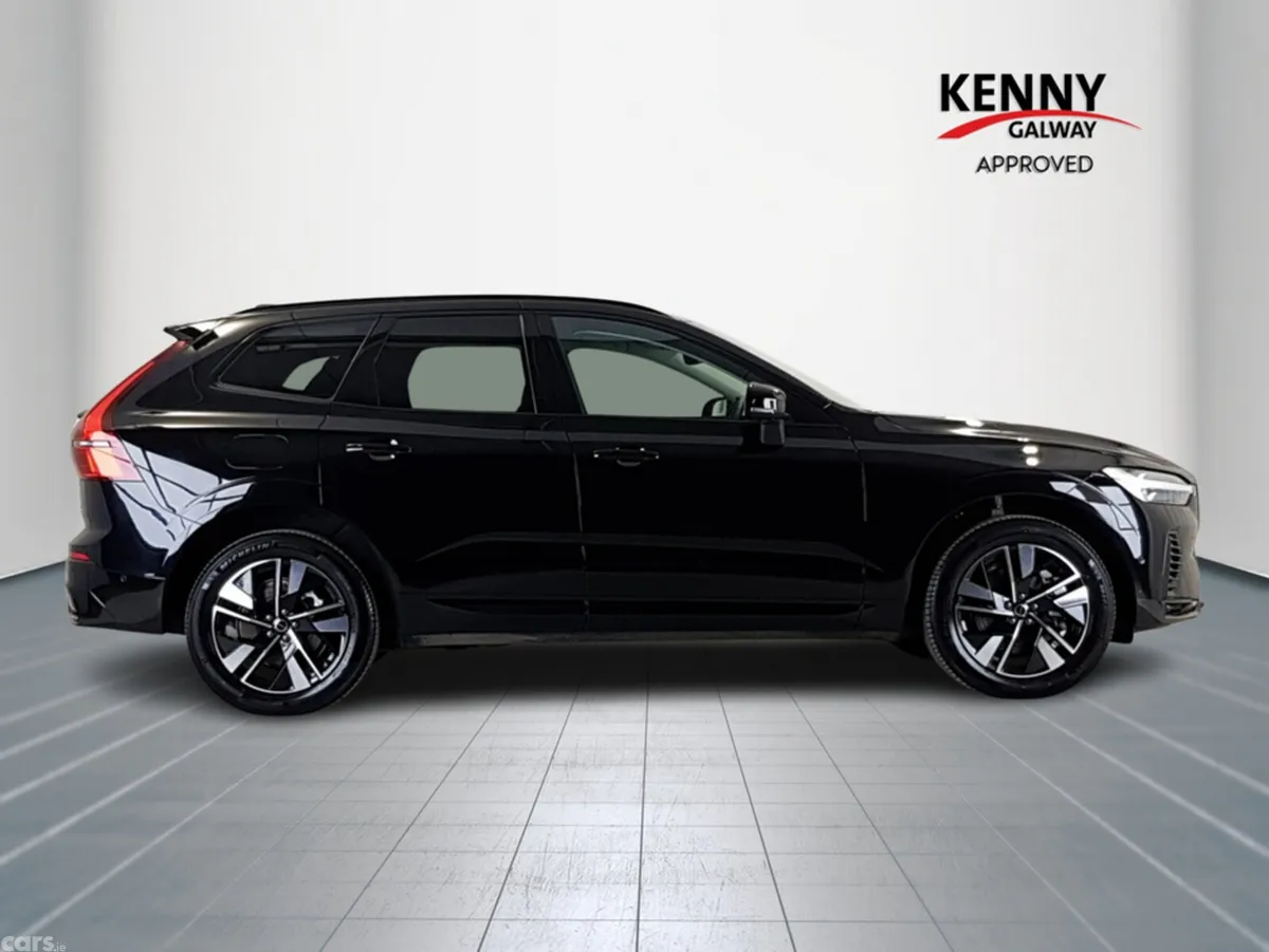 Volvo XC60 Estate, Petrol Hybrid, 2025, Black
