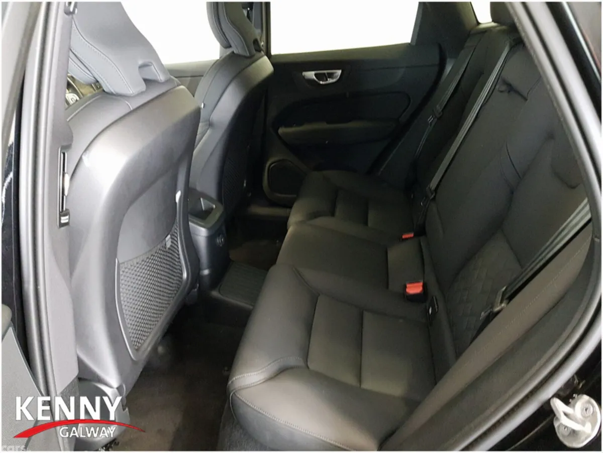 Volvo XC60 Estate, Petrol Hybrid, 2025, Black