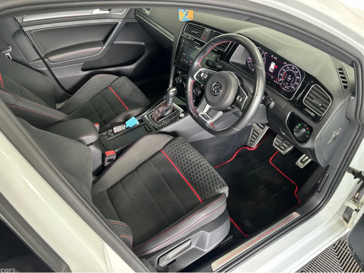 Volkswagen Golf Hatchback, Petrol, 2019, White