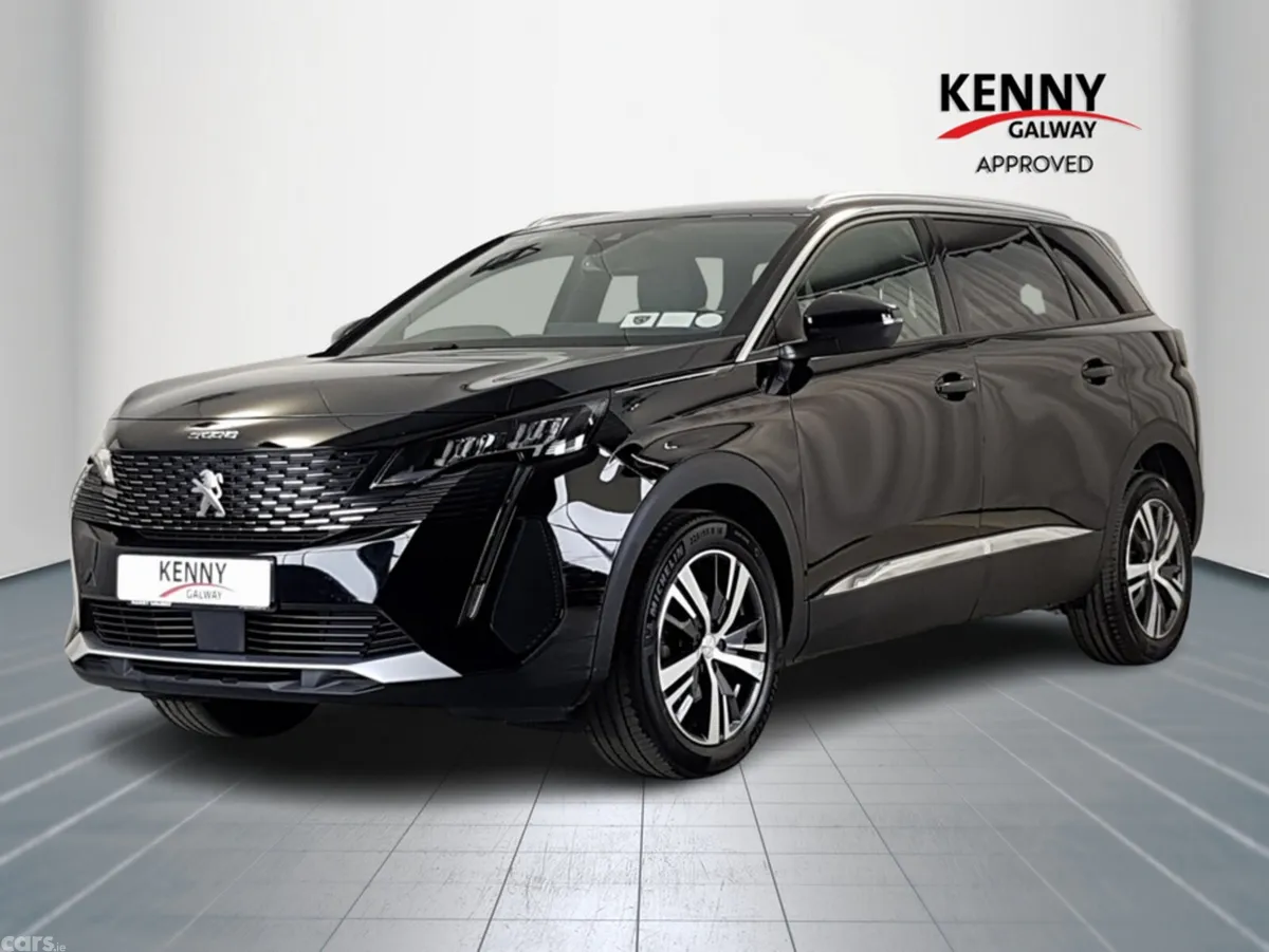 Peugeot 5008 MPV, Diesel, 2024, Black