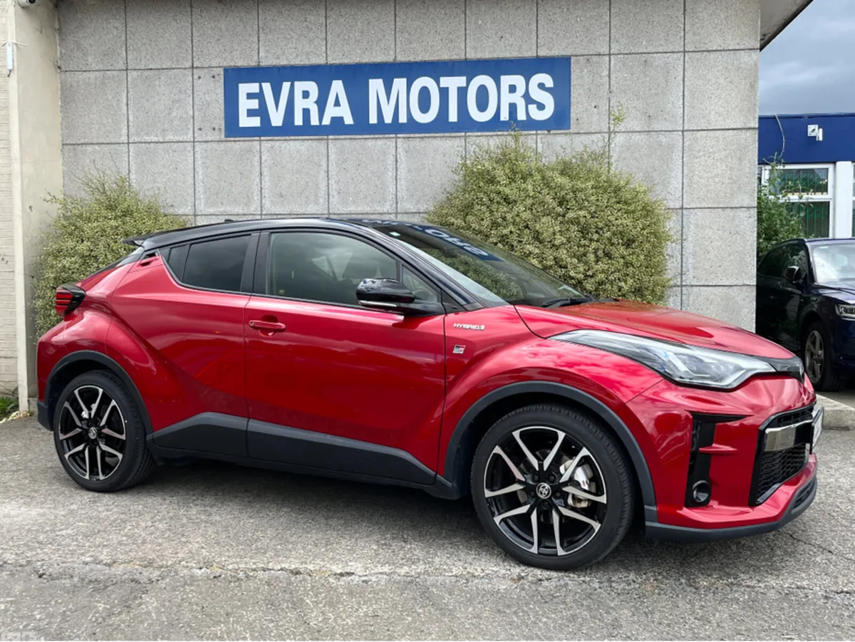 Toyota C-HR SUV, Petrol Hybrid, 2020, Red