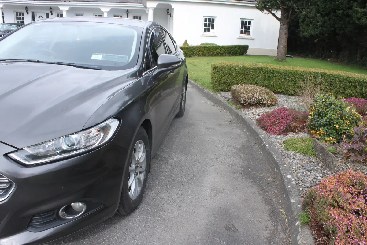 Ford Mondeo Hatchback, Diesel, 2016, Grey