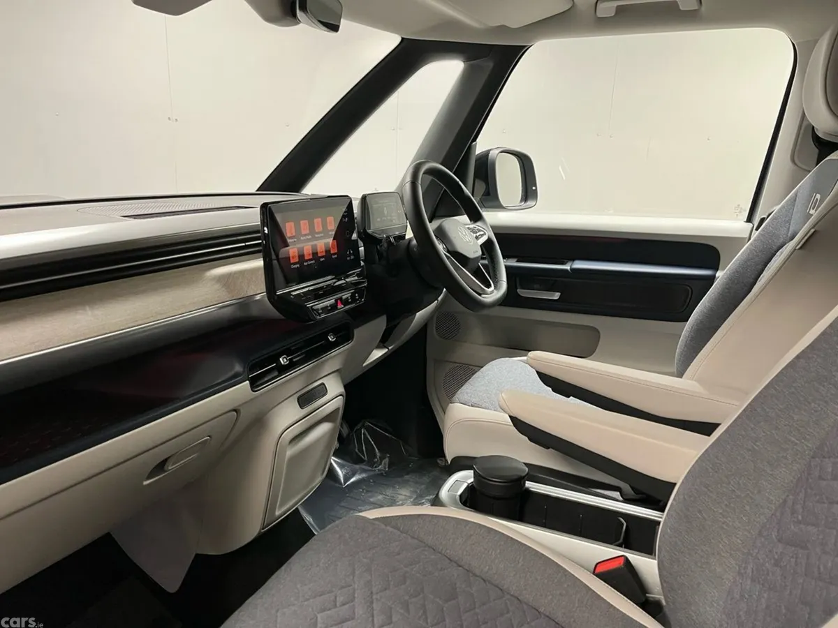 Volkswagen ID.Buzz Estate, Electric, 2024, Grey