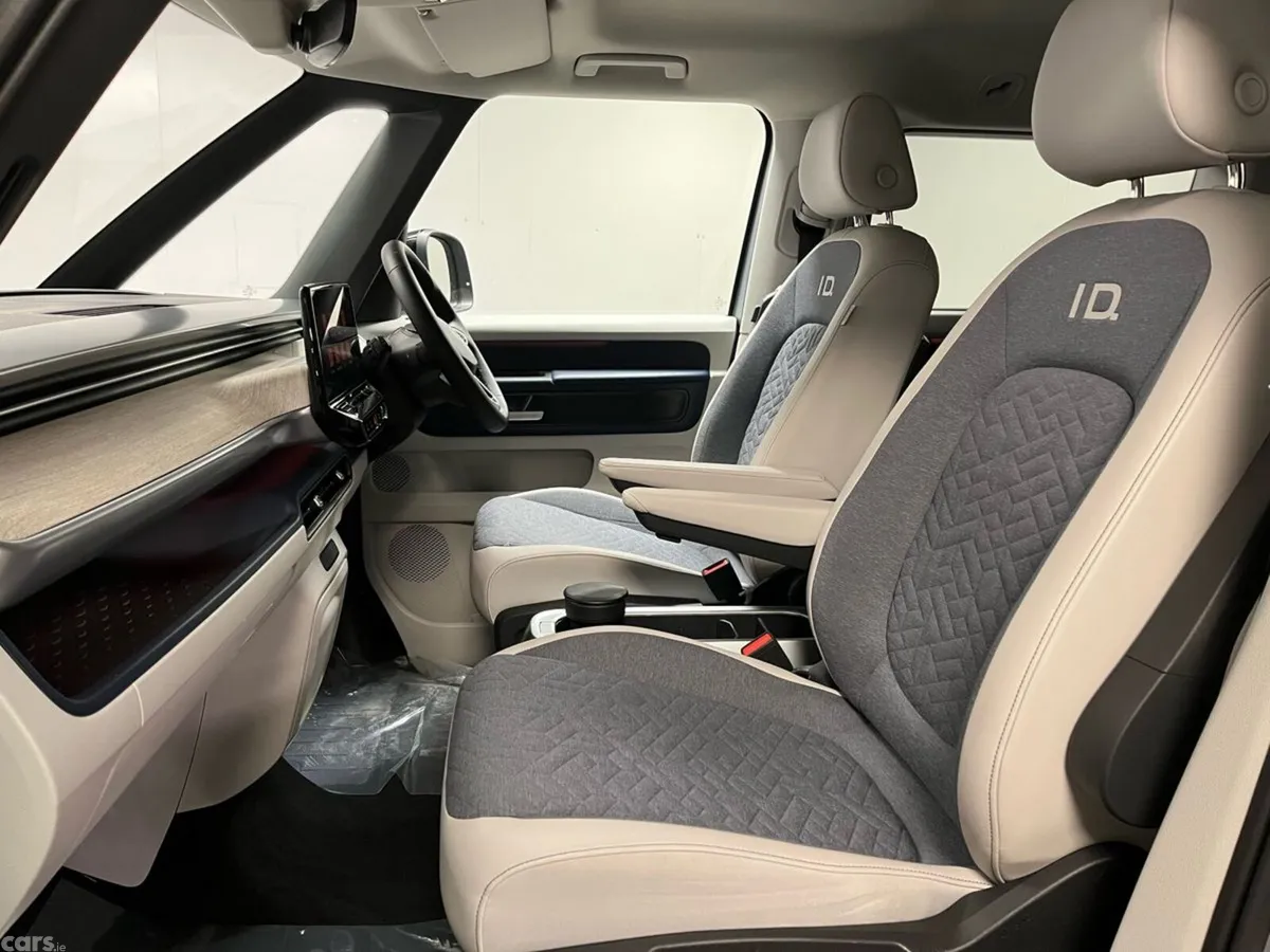 Volkswagen ID.Buzz Estate, Electric, 2024, Grey