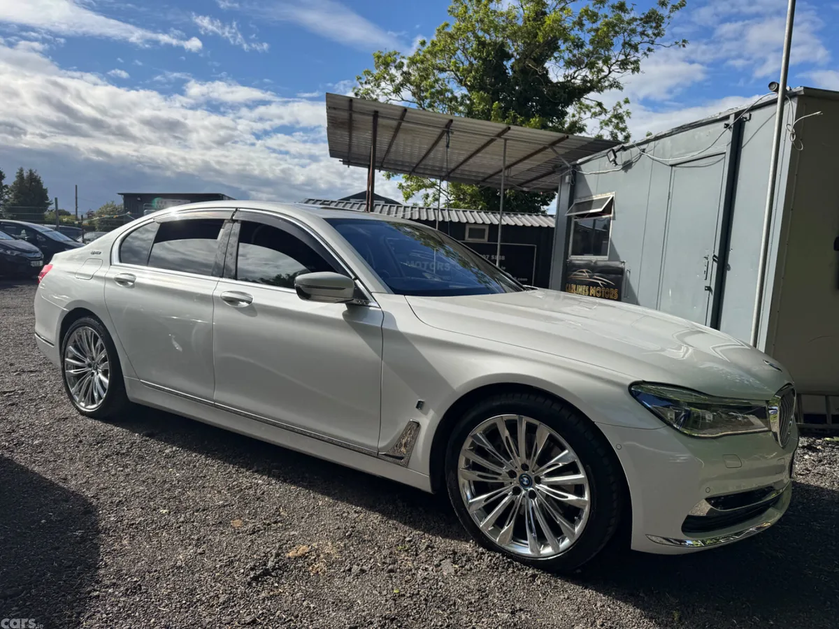 BMW 7-Series Saloon, Petrol Plug-in Hybrid, 2017, White