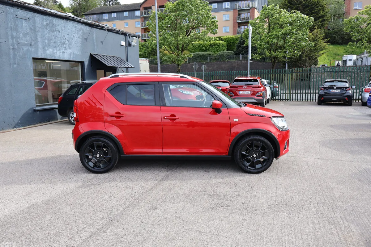 Suzuki Ignis Hatchback, Petrol, 2017, Red