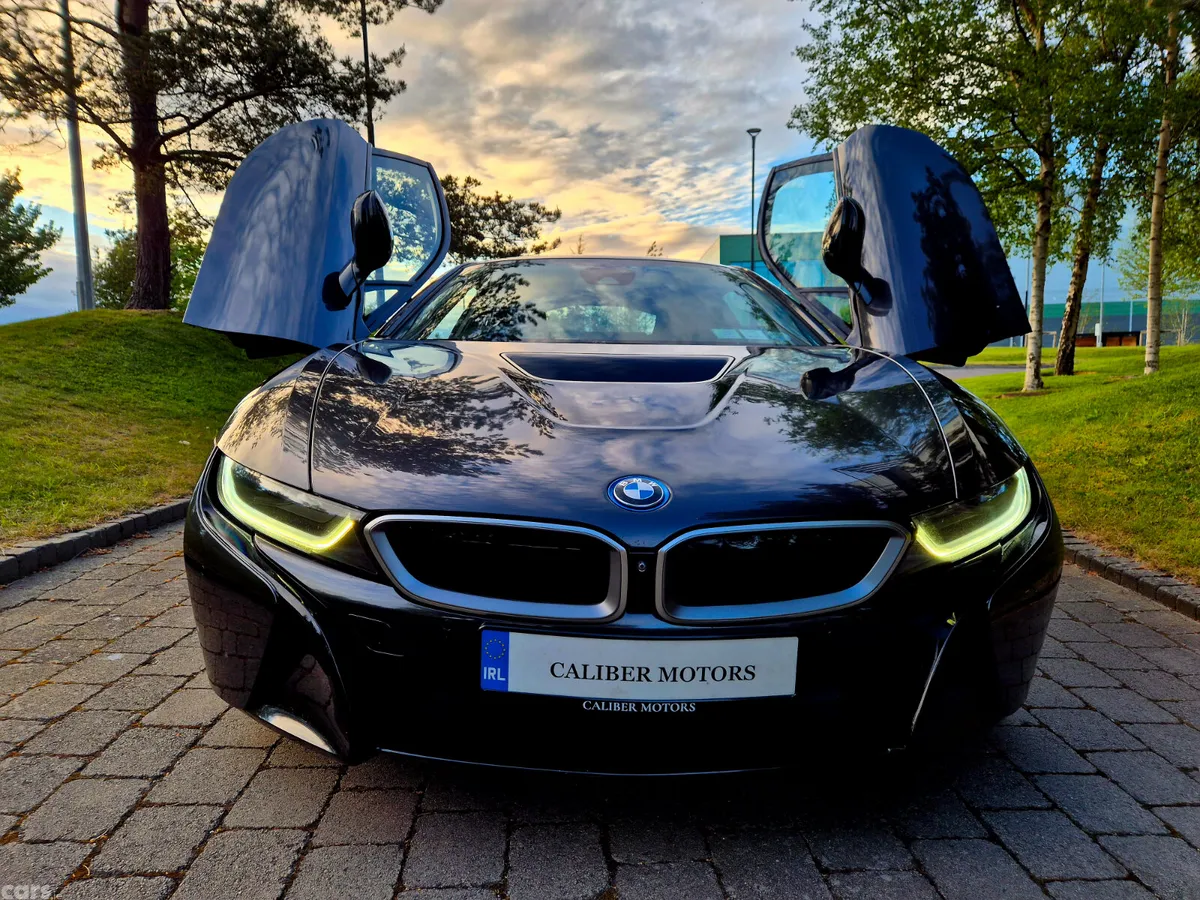 BMW i8 Coupe, Petrol Plug-in Hybrid, 2016, Grey