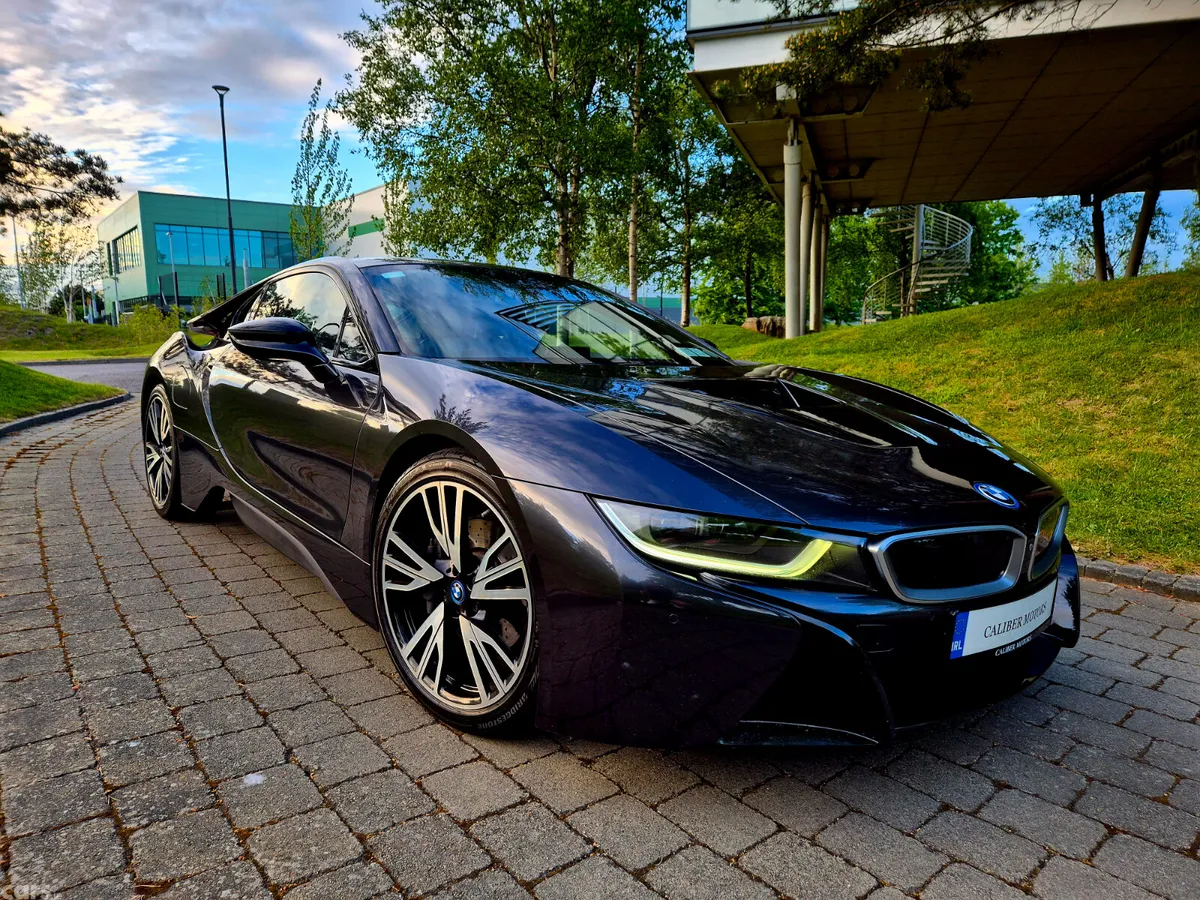 BMW i8 Coupe, Petrol Plug-in Hybrid, 2016, Grey