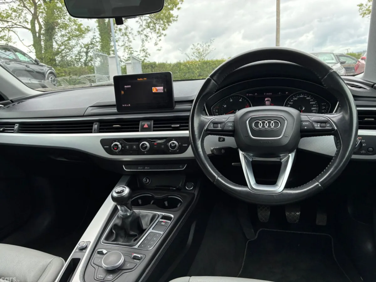 Audi A4 Saloon, Diesel, 2017, Blue