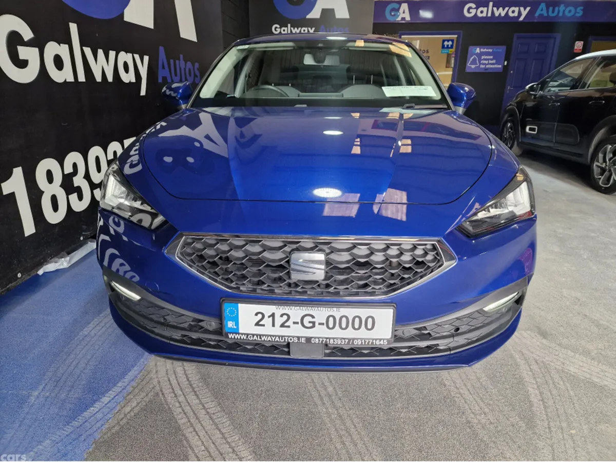 SEAT Leon Hatchback, Petrol, 2021, Blue