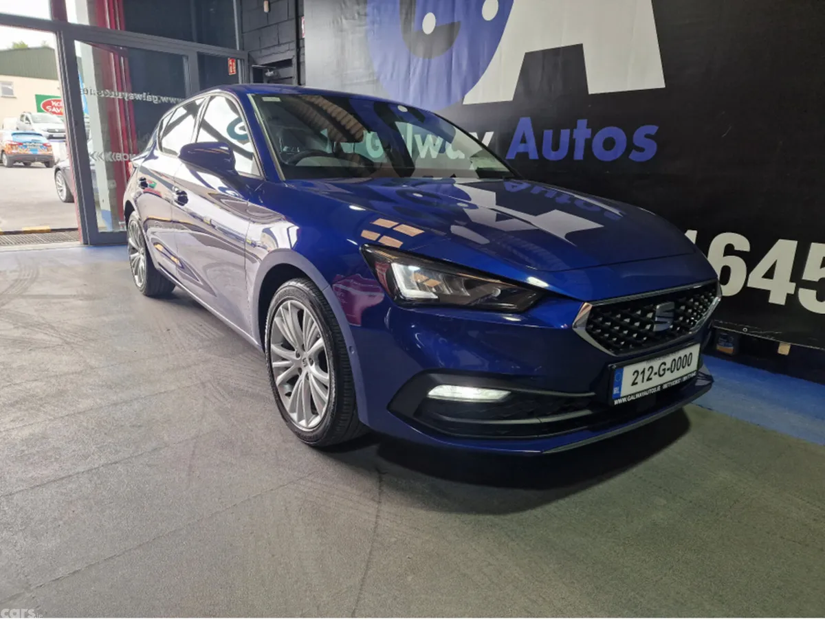 SEAT Leon Hatchback, Petrol, 2021, Blue
