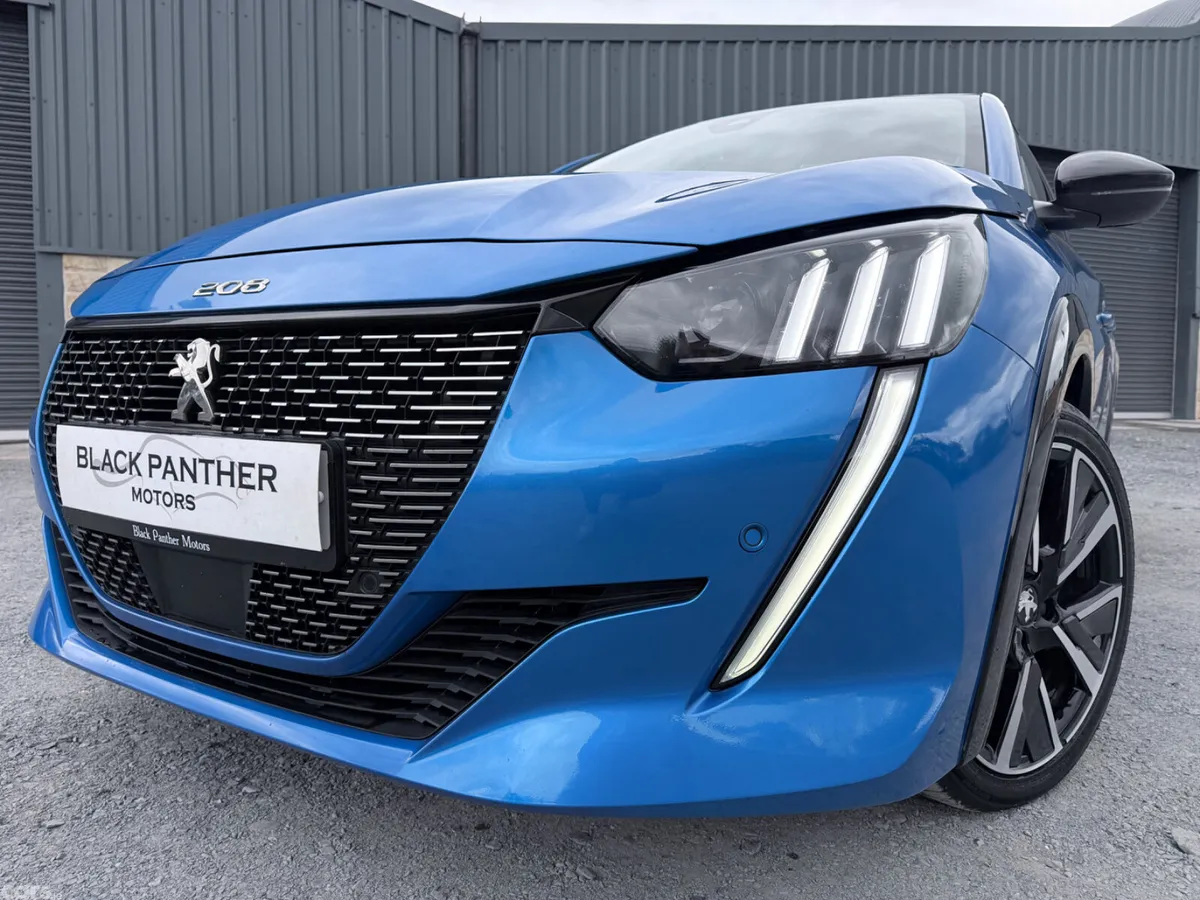 Peugeot 208 Hatchback, Petrol, 2021, Blue