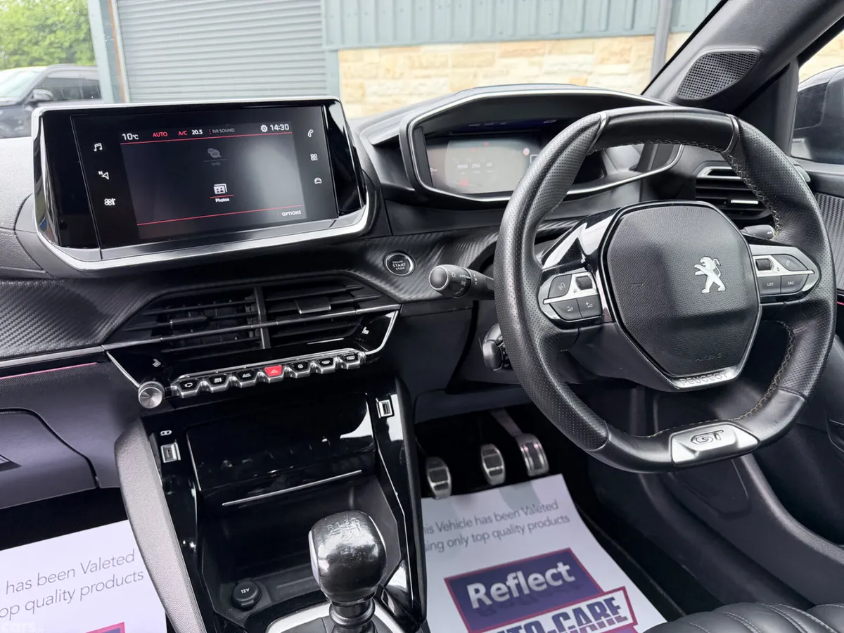 Peugeot 208 Hatchback, Petrol, 2021, Blue