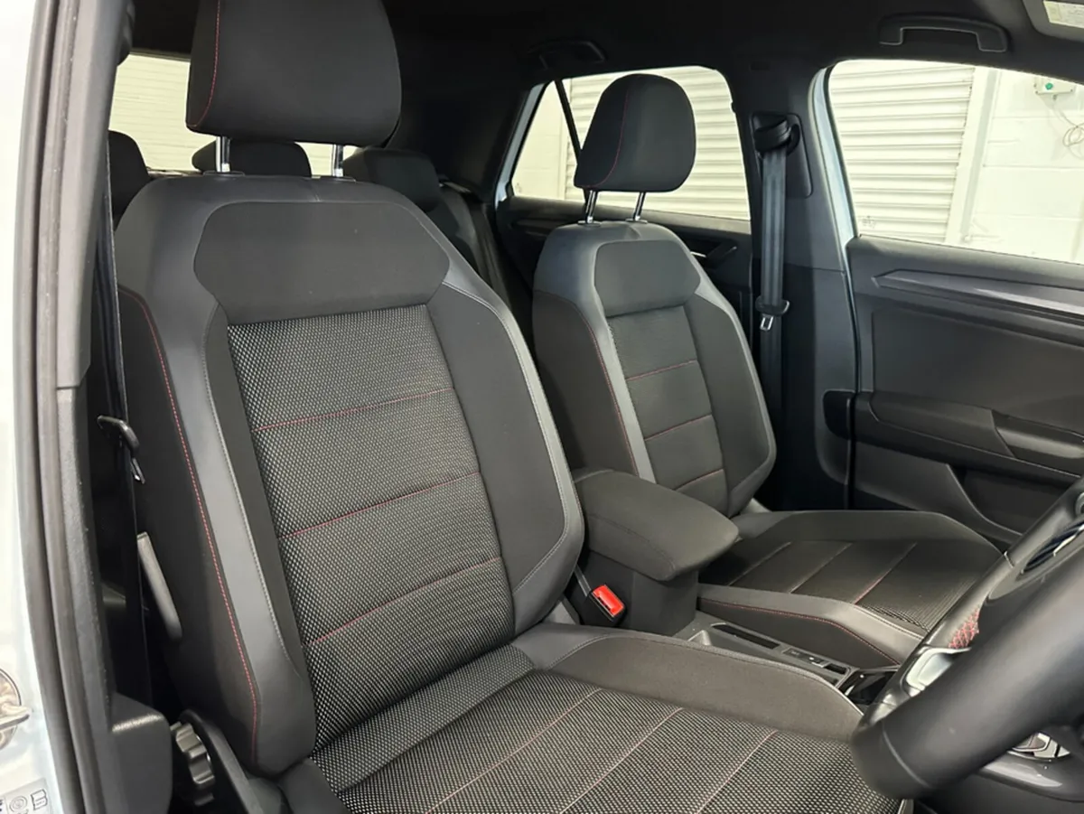Volkswagen T-Roc SUV, Diesel, 2021, White