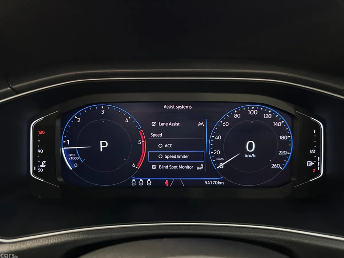 Volkswagen T-Roc SUV, Diesel, 2021, White