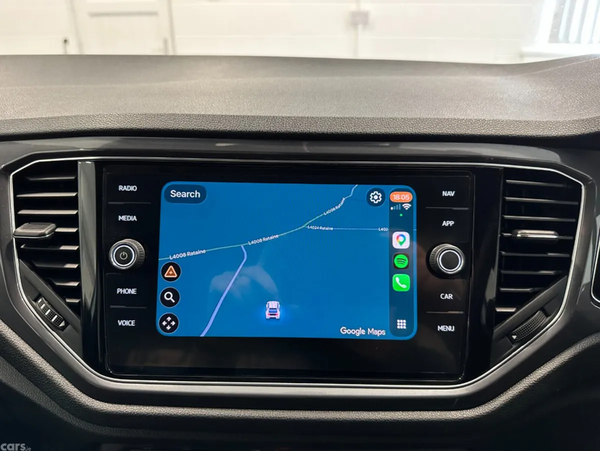 Volkswagen T-Roc SUV, Diesel, 2021, White